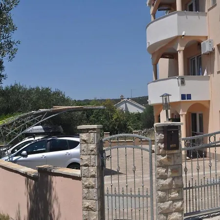 Vala - A3 Apartment Vinišće